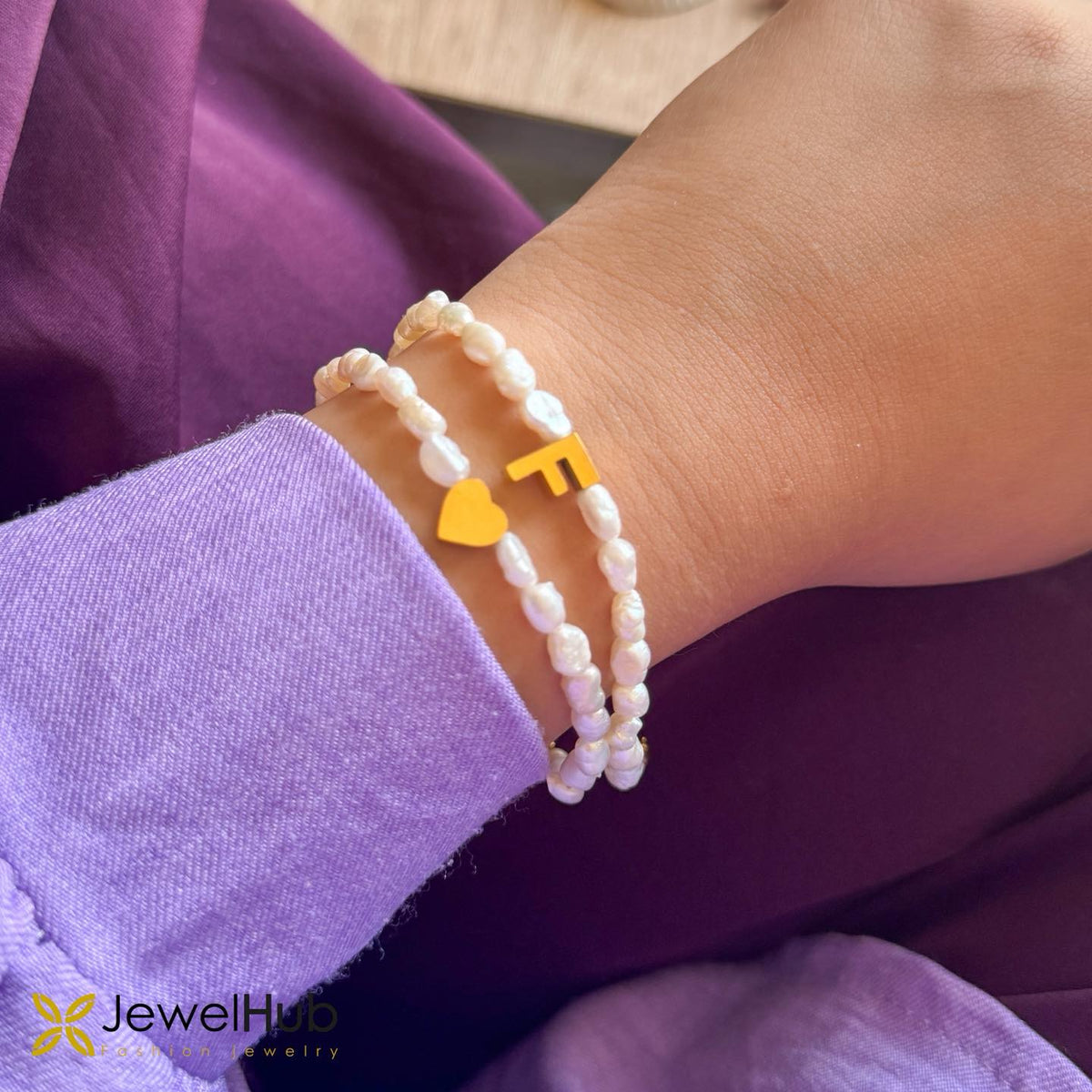 قلادة اللؤلؤة الأولية