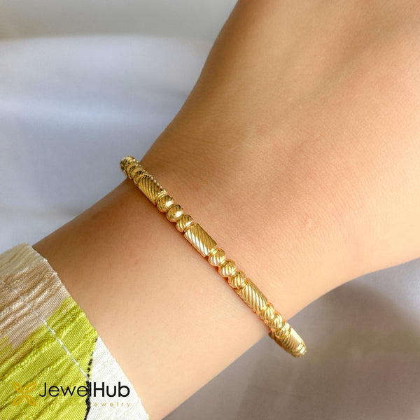 Bracelet with a Textured Design