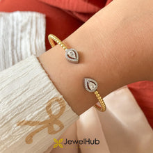 Load image into Gallery viewer, Pear Diamond Style Bangle