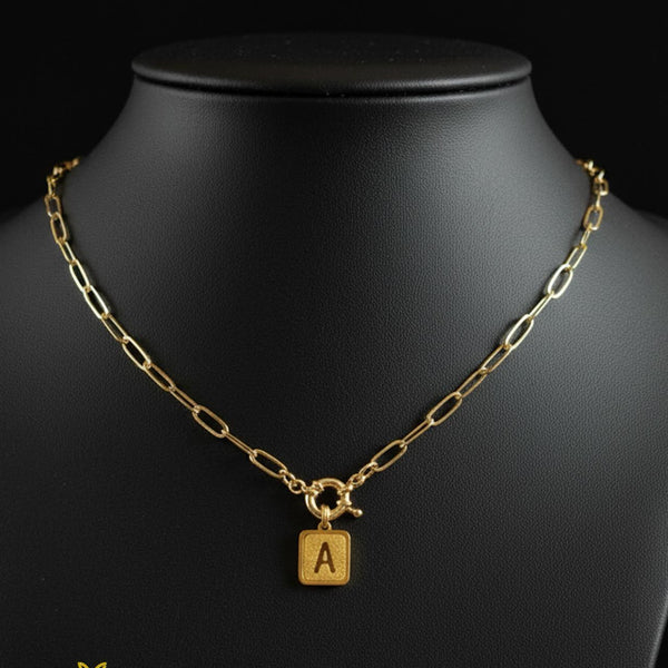 قلادة الرسالة الأولية