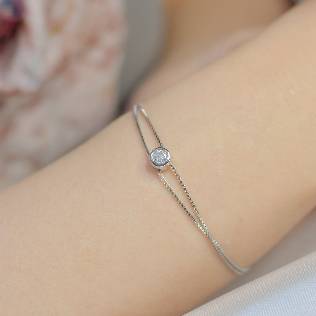Bezel Glow Bracelet