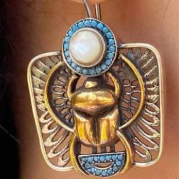 حلق الجعران من الفضة الاسترليني