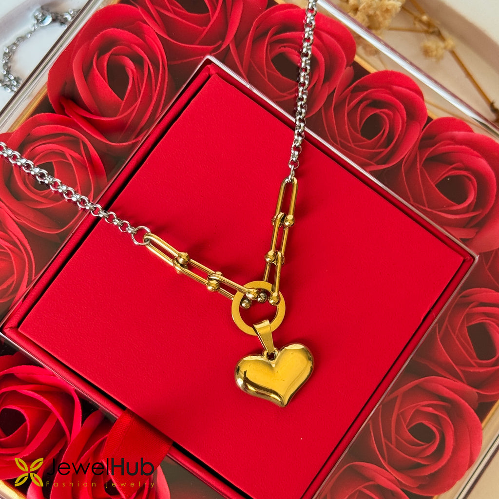 U-link Heart Pendant Necklace