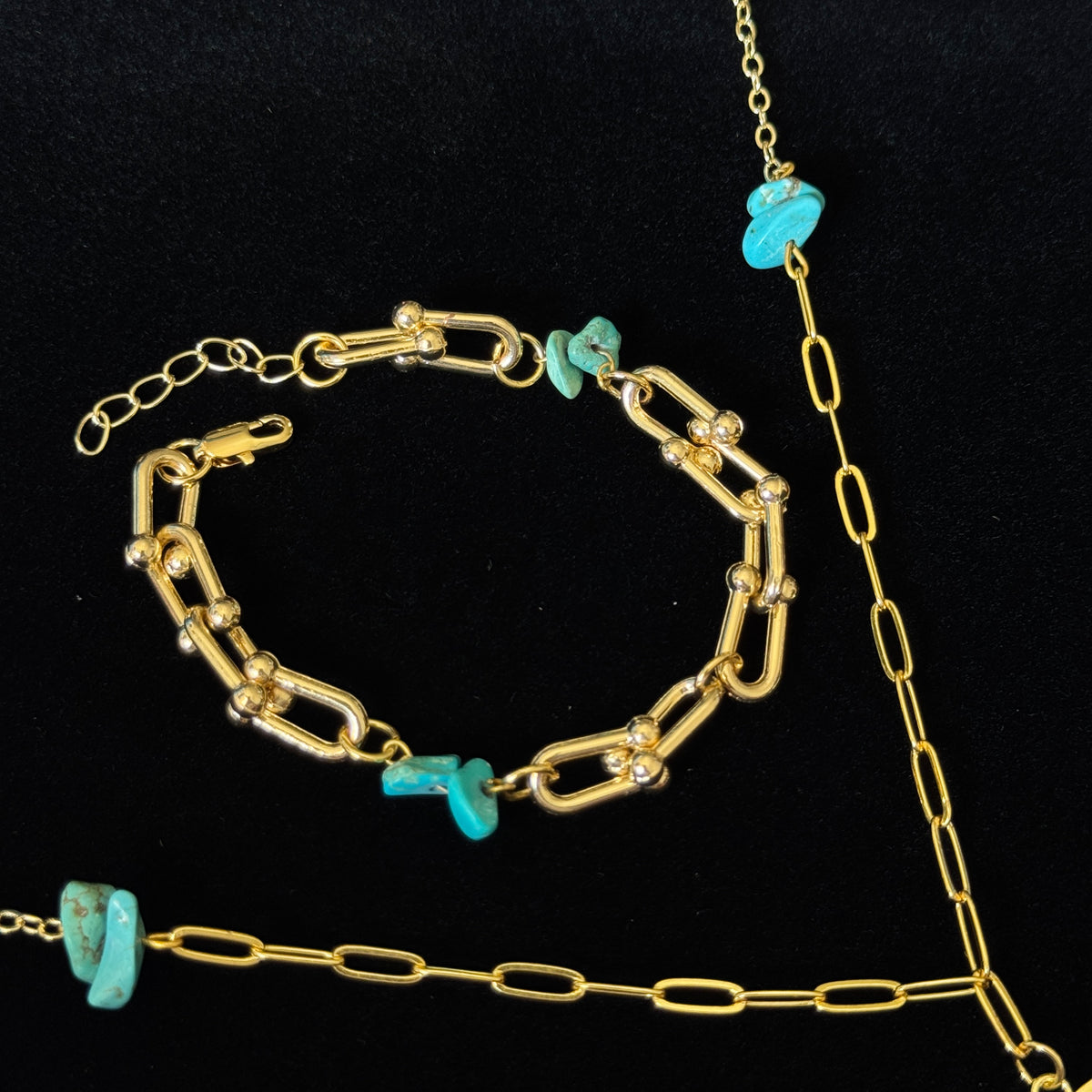 فإني قريبTurquoise Necklace