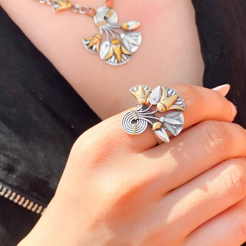 Bouquet of Lotus Flowers Silver Set
