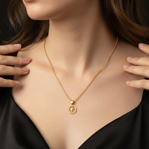 قلادة البوصلة المضيئة