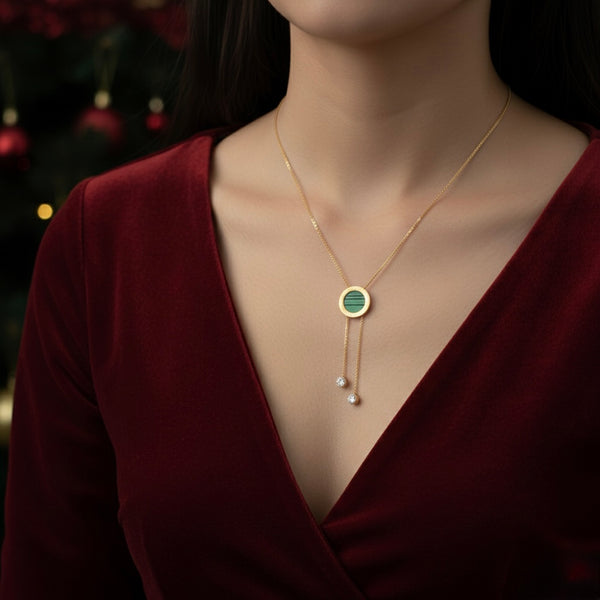 قلادة مدار الزمرد