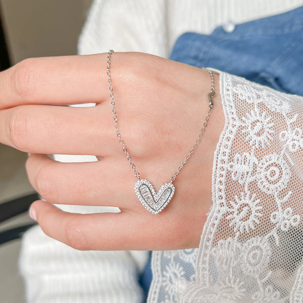 Delicate Heart Necklace 