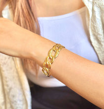 Load image into Gallery viewer, Open Wide Curb Bangle