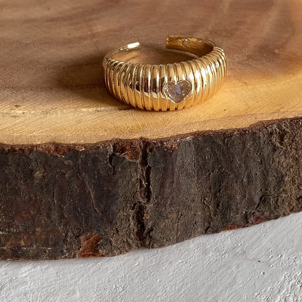Heart Ribbed Ring