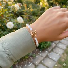 Load image into Gallery viewer, T-bar Clasp Pearls Bangle