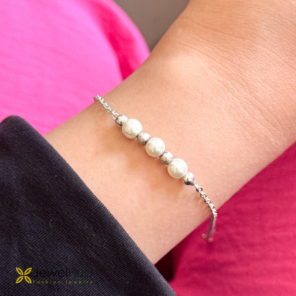 Delicate Graduated Pearl Bar Bracelet
