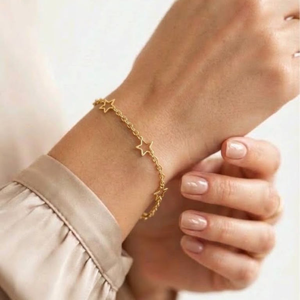 Gold Cutout Star Station Bracelet – Dainty Multi-Star Chain
