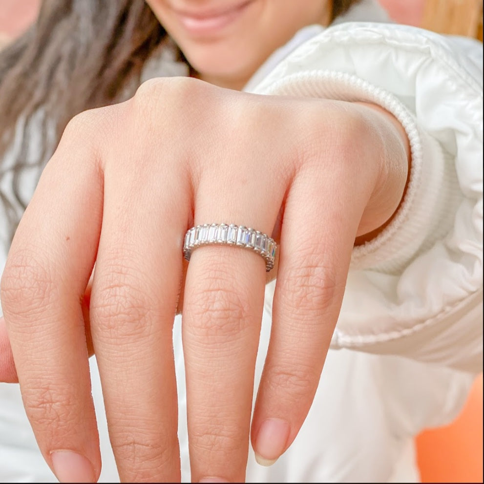 Baguette Cut Crystal Eternity Band in Silver 925