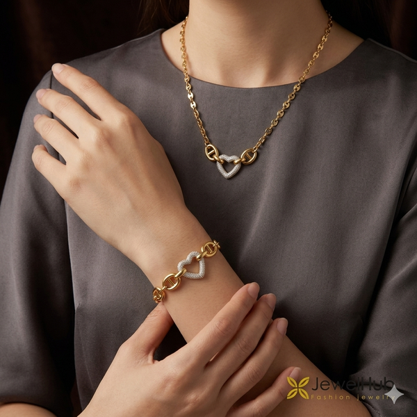 Gucci Link with Pavé Heart Set