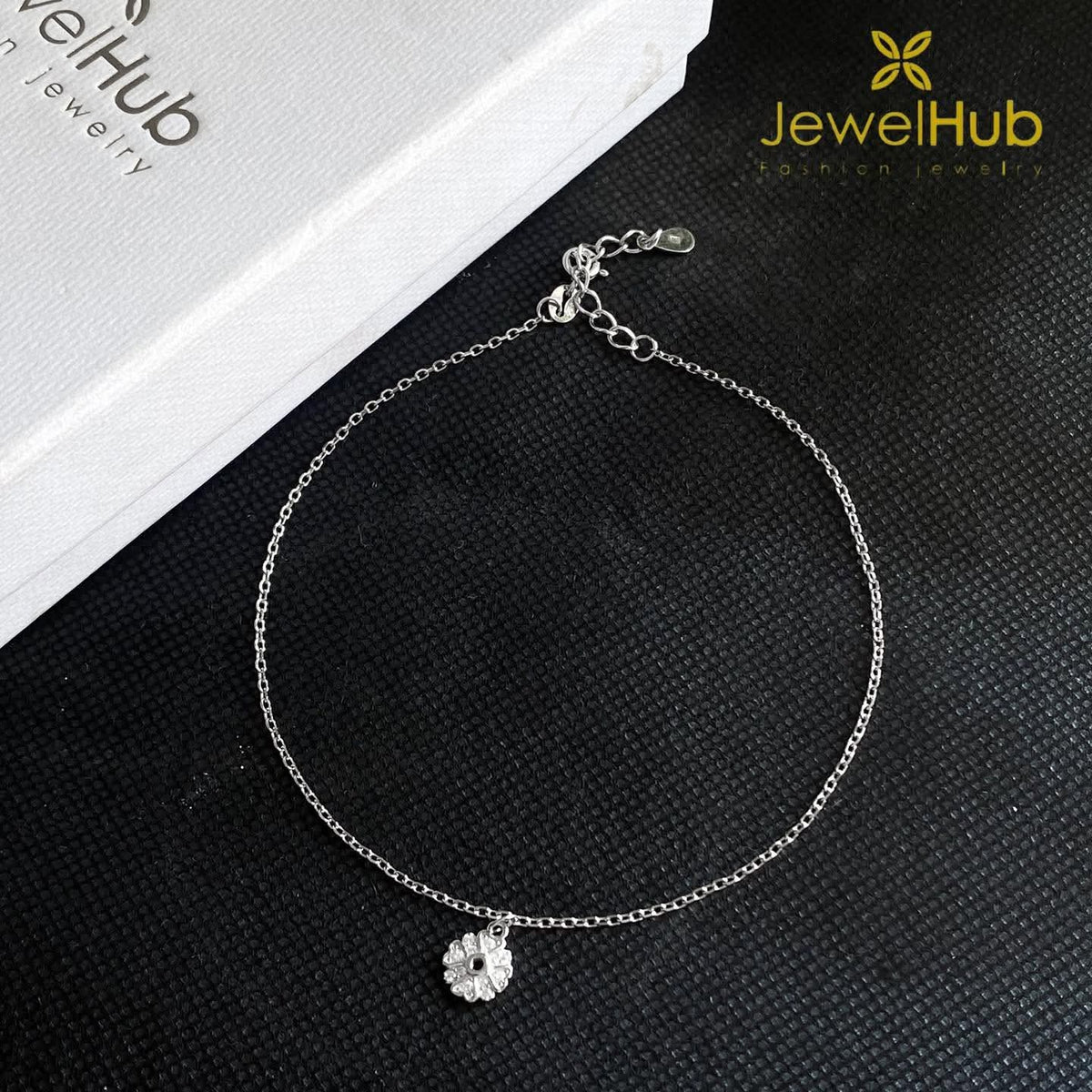 Minimalist Floral Charm Anklet