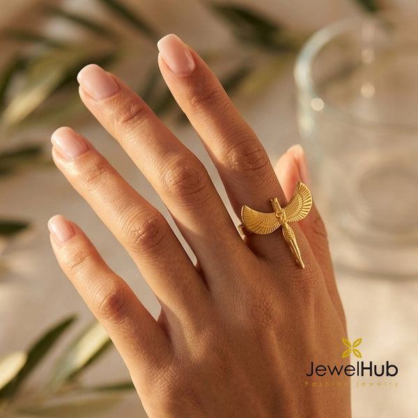 Isis Ring