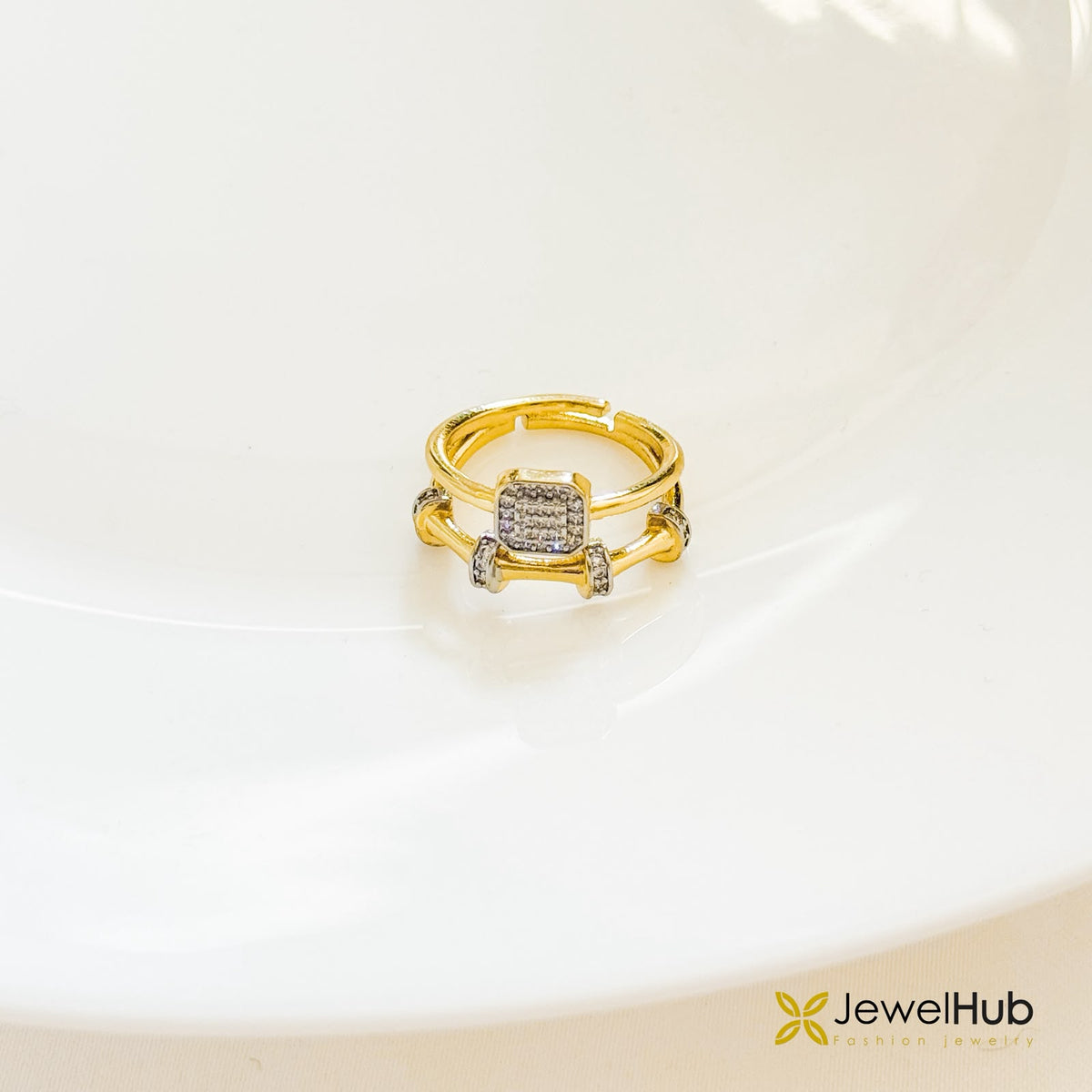 Dual Horizon Geometric Square Ring