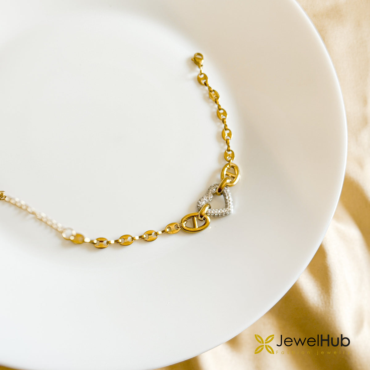Gucci Link with Pavé Heart Bracelet