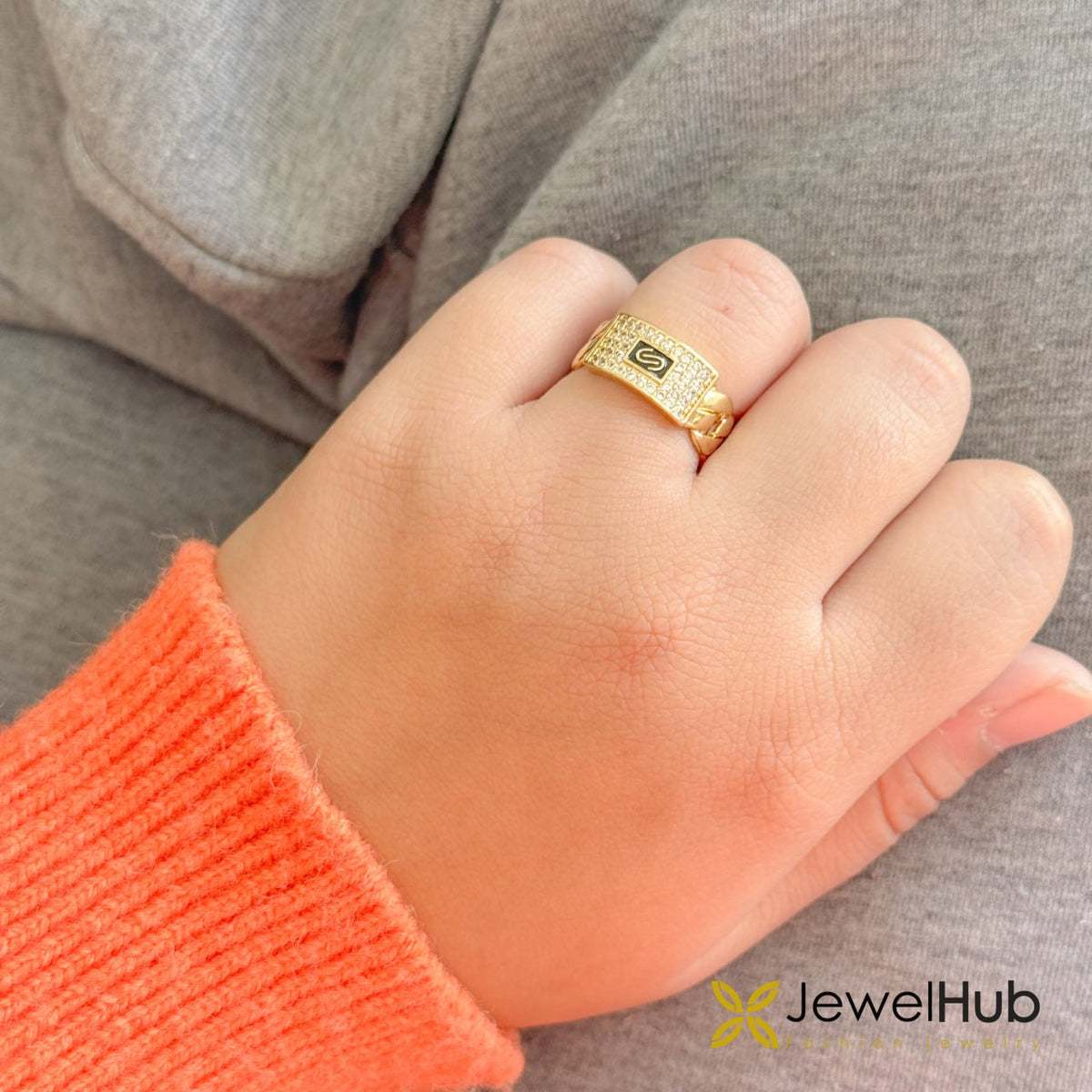 Monaco Horizontal Ring