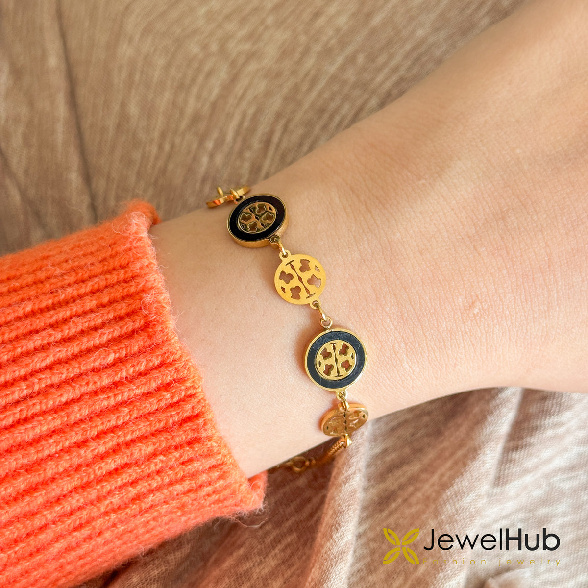 Eclipse Circle Bracelet